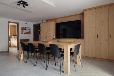 Lounge or bar