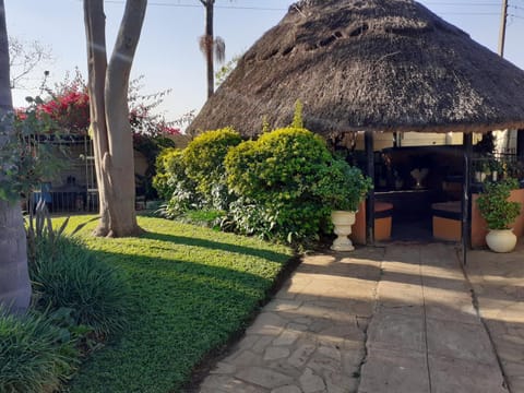 Beautiful 2-Bedroomed Guest Cottage in Harare House in Harare