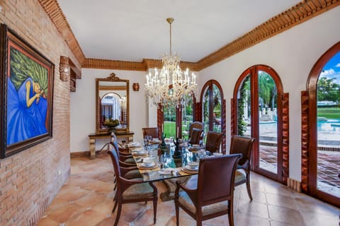 Decorative detail, Dining area, Pool view