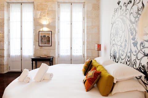 Une Chambre Chez Dupont Bed and Breakfast in Bordeaux