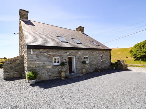 Garth Morthin The Farmhouse House in Wales