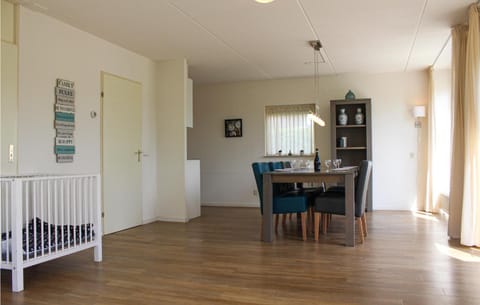 Cozy Home In Vlagtwedde With Indoor Swimming Pool Haus in Vlagtwedde