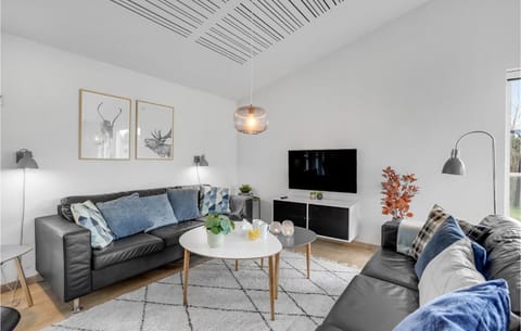 Pet Friendly Home In Blvand With Wifi Casa in Blåvand