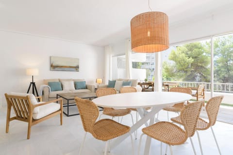 Communal lounge/ TV room, View (from property/room), Living room, Dining area