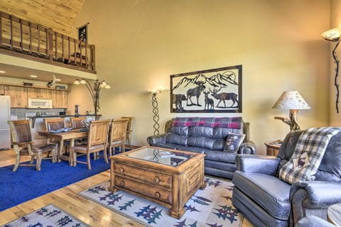 Pagosa Springs Townhome with View Hike and Fish! Maison in Pagosa Springs
