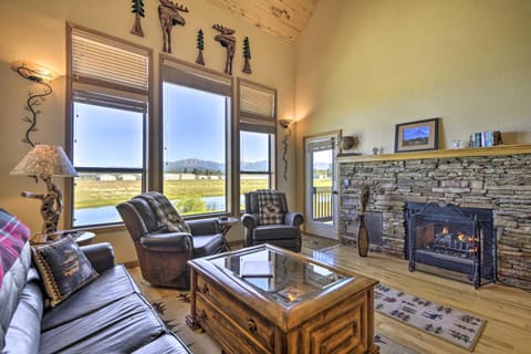 Pagosa Springs Townhome with View Hike and Fish! Maison in Pagosa Springs