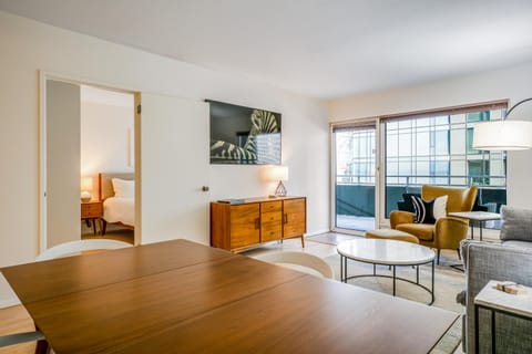 Downtown Dream Apartment in Pike Place Market