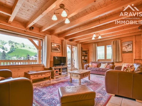 Grand chalet mitoyen, 10 chambres, 20 pers, pied de pistes, garages, Wi-Fi, linge inclus! - FR-1-391-114 Chalet in Le Grand-Bornand