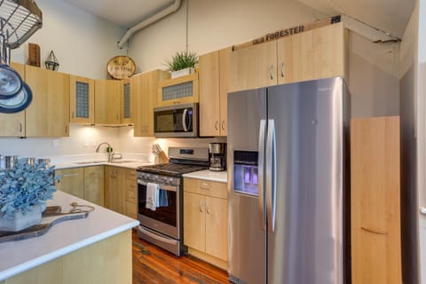 Kentucky Bourbon Loft about Downtown Louisville Apartment in Jefferson County