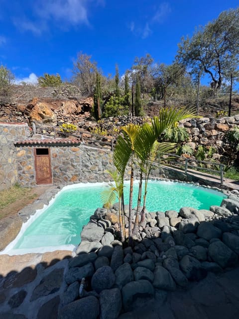 Day, Natural landscape, Swimming pool