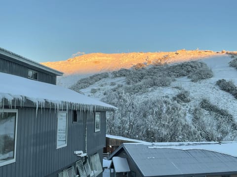 Cooroona Alpine Lodge Locanda in Falls Creek