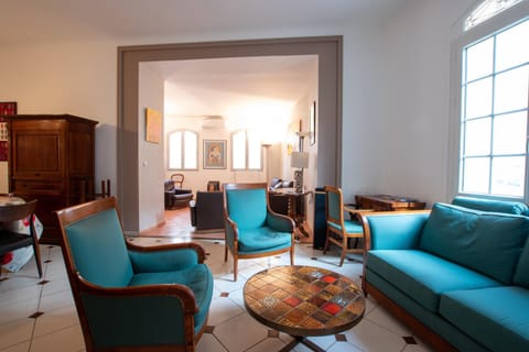 La Bastide - Clim, jardin, Parking House in Arles