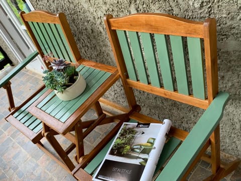 Balcony/Terrace, Decorative detail, Seating area