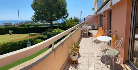 Superbe 2P vue mer, ensoleillé, piscine Wohnung in Roquebrune-Cap-Martin