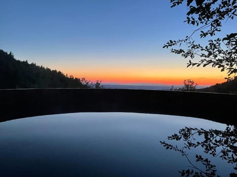 Hot Tub, Sunrise