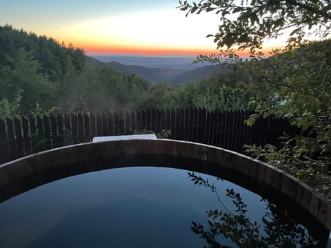 Hot Tub, Mountain view, Pool view, Sunrise