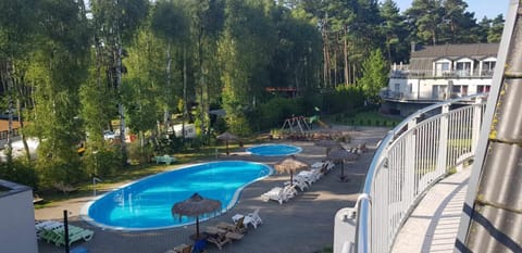 Romantyczny Apartament HAPPY 16 BASEN & KORT TENISOWY, OCHRONA 24 h - dla maksymalnie 6 osób Apartment in West Pomeranian Voivodeship, Poland