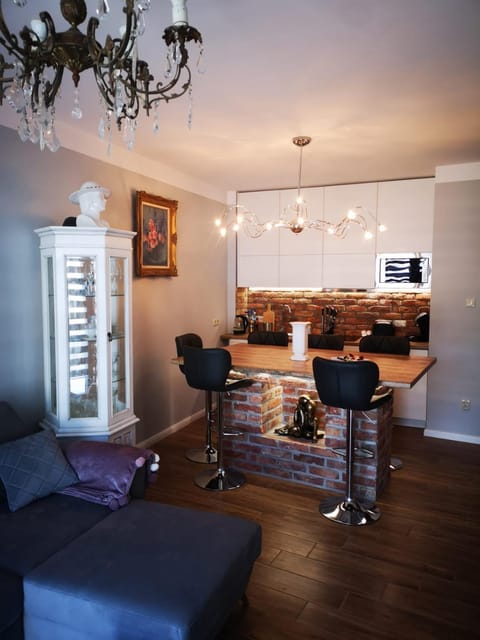 Romantyczny Apartament HAPPY 16 BASEN & KORT TENISOWY, OCHRONA 24 h - dla maksymalnie 6 osób Apartment in West Pomeranian Voivodeship, Poland