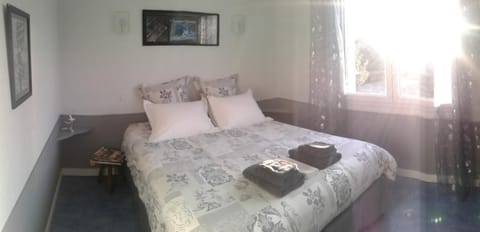 Photo of the whole room, Decorative detail, Bedroom