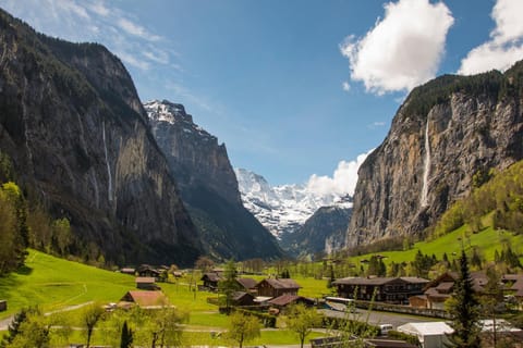 Natural landscape, Balcony/Terrace, Hiking, Mountain view