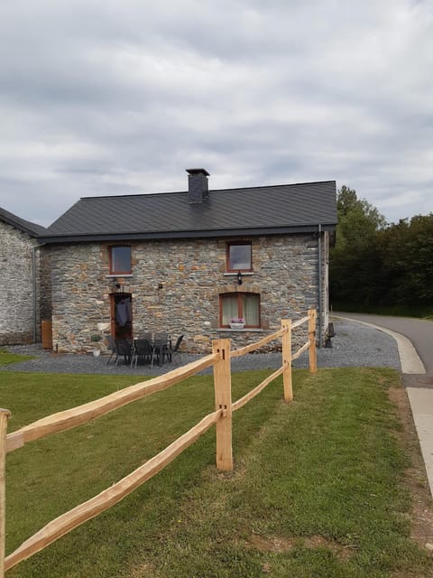 gîte Le cheval ardennais House in Vielsalm