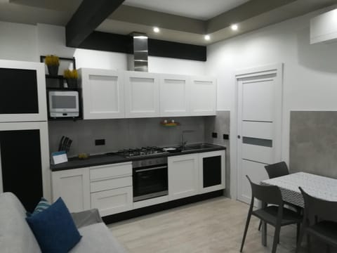 6 stelle e relax...nientaltro House in Noli