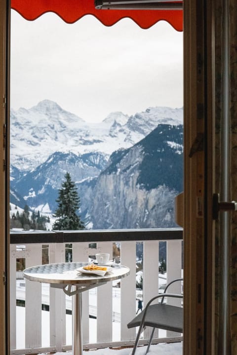 Balcony/Terrace, Mountain view