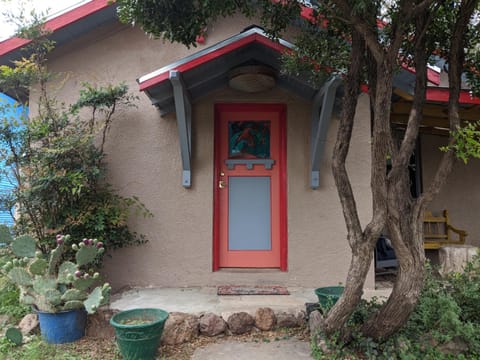 El Nopal Casita-Close to Sul Ross State University Bed and breakfast in Alpine