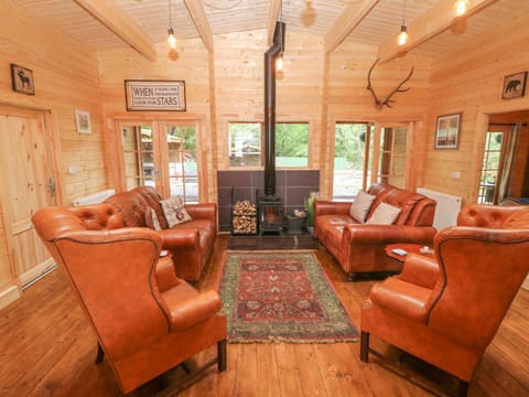 Bryn Derwen Lodge House in Wales