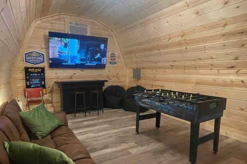 Broken Bow Cabin with Hot Tub and Game Room! House in Broken Bow