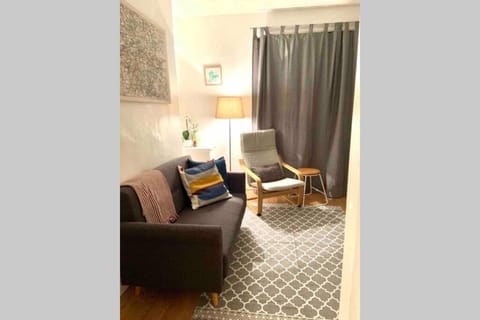 Flat 5 EIA House Apartment in Belfast