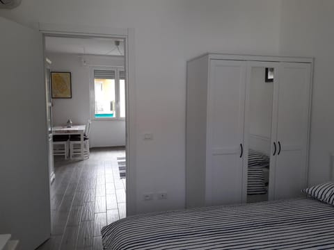 "Cà di Ellen" Appartamento con deposito bici privato Apartment in Finale Ligure