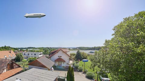 Neighbourhood, View (from property/room)