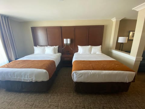 Comfort Suites Midland West Hotel in Midland
