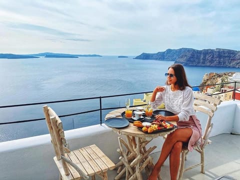 Kaleidoscope Oia Suites Apartment hotel in Oia