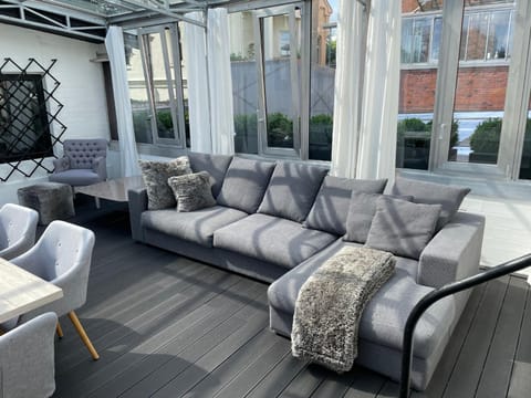 Patio, Balcony/Terrace, Living room, Lobby or reception, Lounge or bar, Seating area