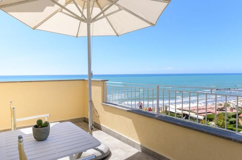 View (from property/room), Balcony/Terrace