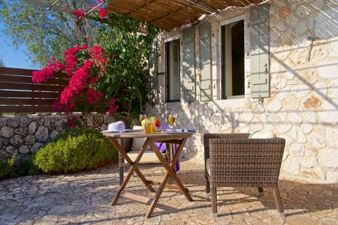 Patio, Facade/entrance, Dining area