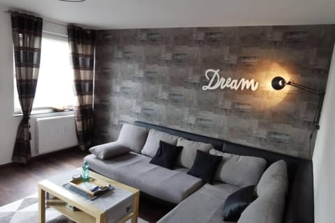 Moderne 3 Zimmer Wohnung - Zentral gelegen Apartment in Wilhelmshaven