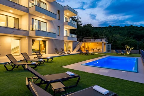 Facade/entrance, Floor plan, Swimming pool, Swimming pool