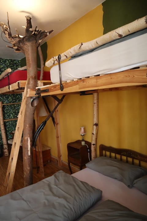 Bed, Photo of the whole room, Bedroom, bunk bed