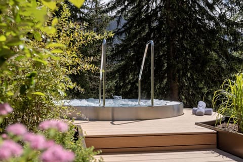 Hot Tub, Swimming pool, Open Air Bath