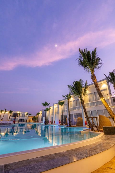 The Gems Mining Pool Villas Pattaya Hotel in Pattaya City