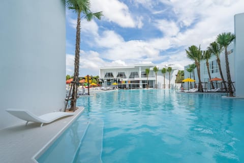 View (from property/room), Pool view