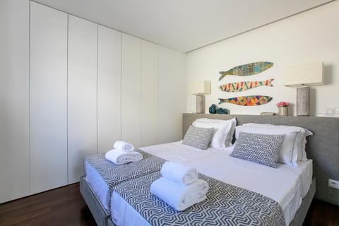 LovelyStay - Luxury 2BR Duplex Apartment in Foz Porto Apartment in Porto