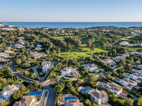 Alcore Luxury Golf Villa at Alto Golf Alvor Villa in Alvor