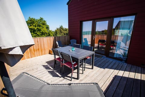 Patio, Day, View (from property/room), Balcony/Terrace