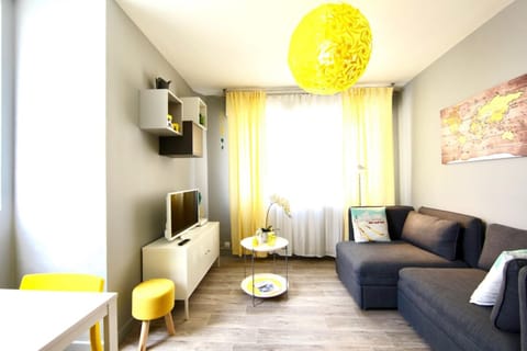 Le cocon coloré - centre ville - 50m de la gare Apartment in Annecy