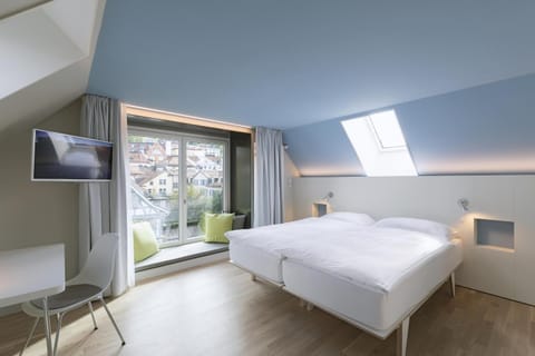 Bed, TV and multimedia