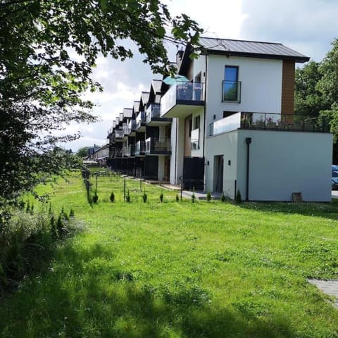 Property building, Day, Natural landscape, Garden, Garden view